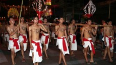 loykrathong-2dboysfloat3